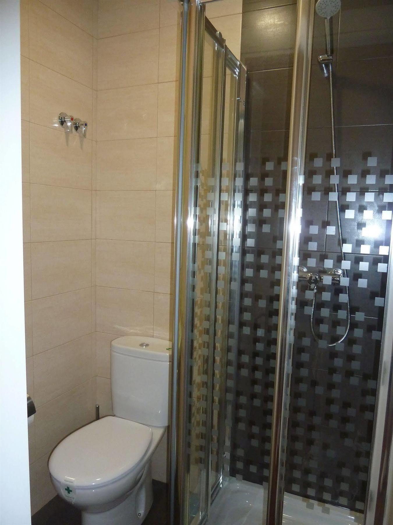 Hostal Mayor Madryt Zewnętrze zdjęcie